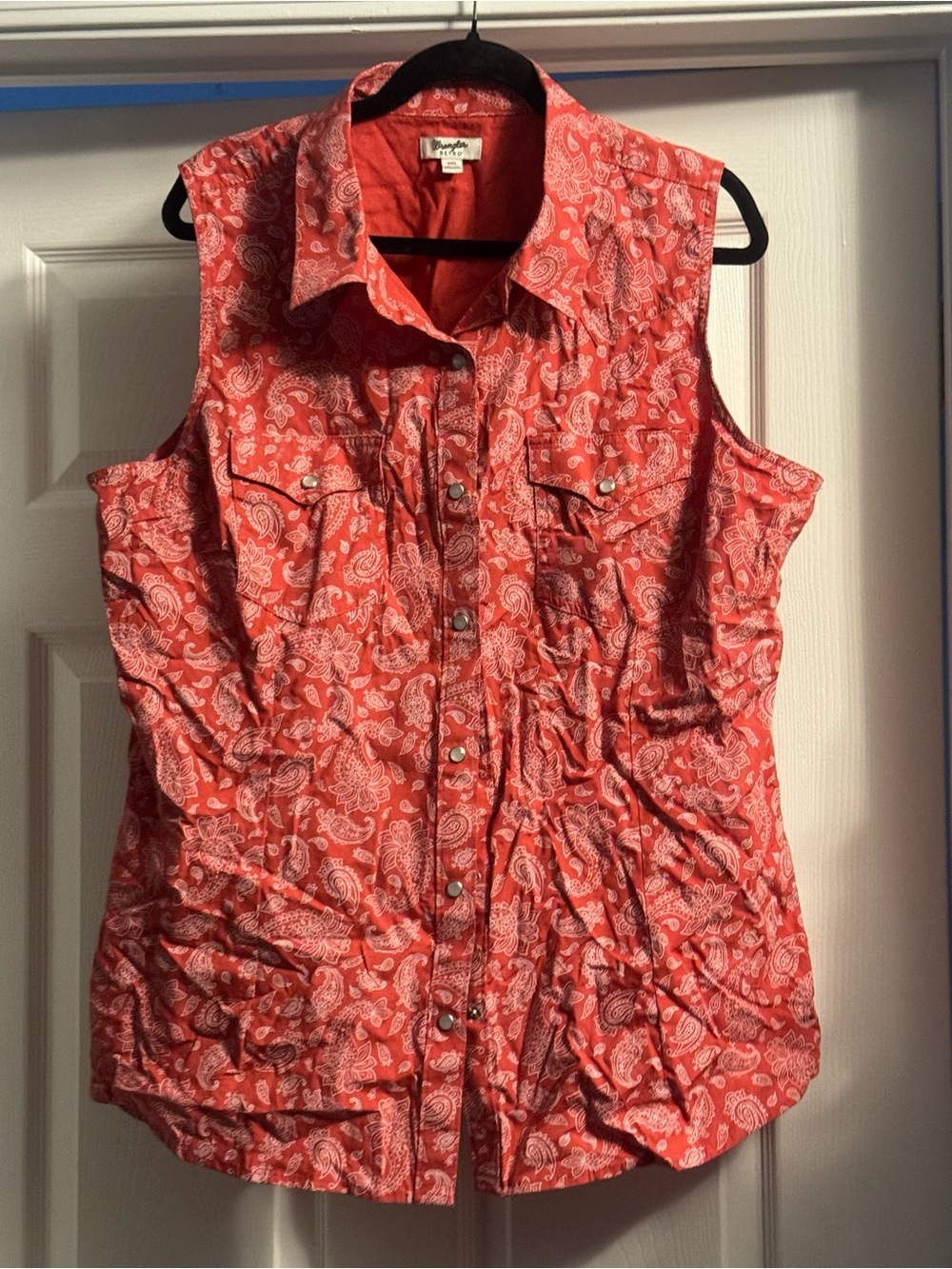 Wrangler Coral Paisley Sleeveless Snap-Front Shirt
